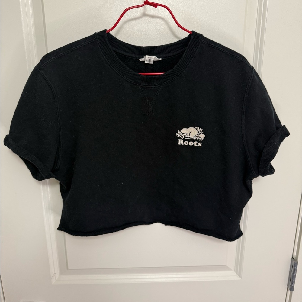 Roots Women's Black Cropped T-Shirt in size L
